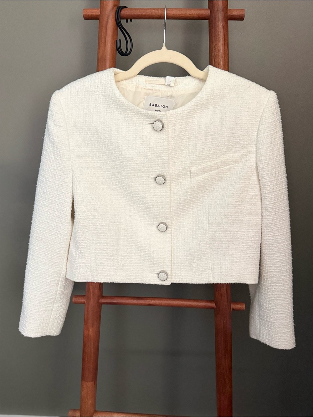 LIKE NEW - Aritzia Babaton Acquire Cream Cropped Tweed Jacket (Size 4)